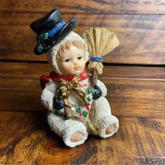 Snow Baby w/Broom Cornerstone Creations Christmas Holiday Collection Figurine - Picture 1 of 9